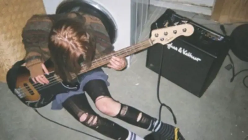 5 Discos Esenciales de los 80 que Forjaron el Sonido Grunge