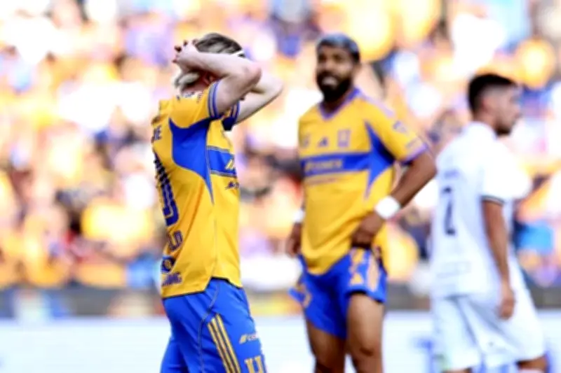 Abucheos y aburrimiento: Tigres empata sin goles ante Gallos en partido decepcionante