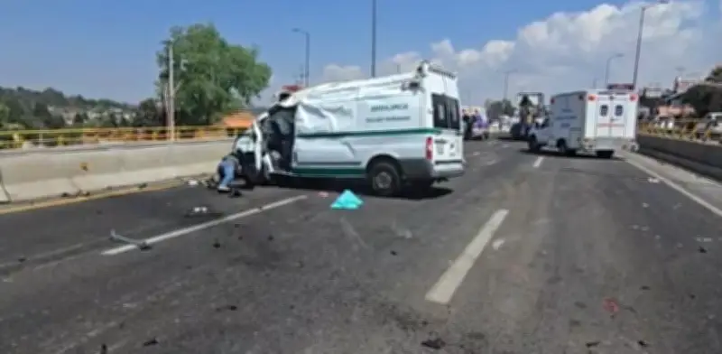Accidente en carretera Apizaco-Tlaxcala deja grave a director de clínica del IMSS