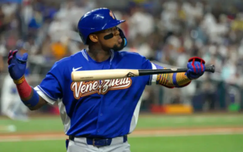 Acuña Jr. y Maikel García, primos venezolanos, coronan a su país en el Clásico Mundial de Béisbol