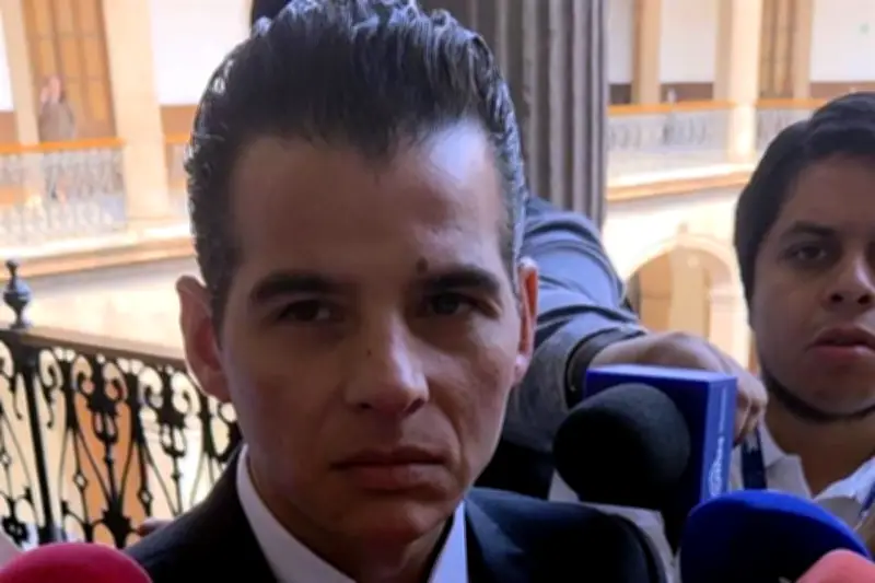 Acusaciones contra Arce vendrán en cascada, advierte Flores