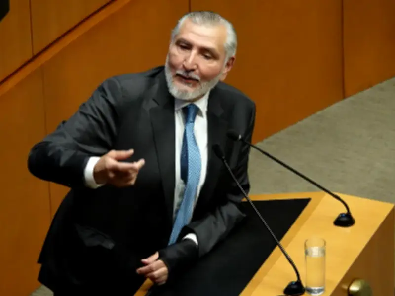 Adán Augusto López busca convencer al PT para aprobar Plan B de Sheinbaum en el Senado