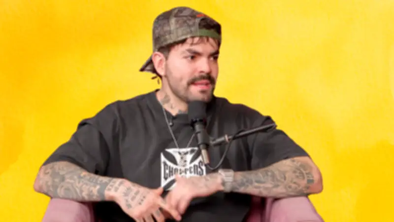 Adriano Zendejas llora al recordar brutal golpiza de su padre en su niñez