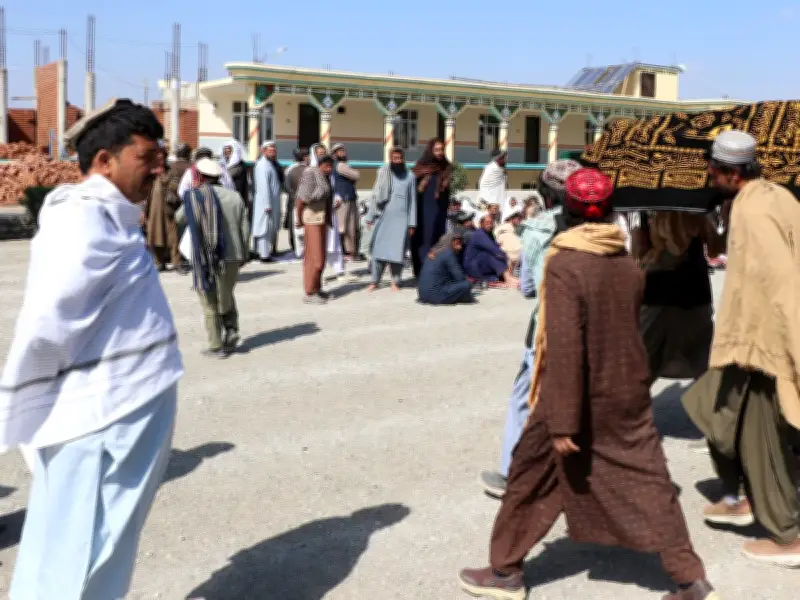 Afganistán eleva a 400 muertos por bombardeo paquistaní a hospital en Kabul