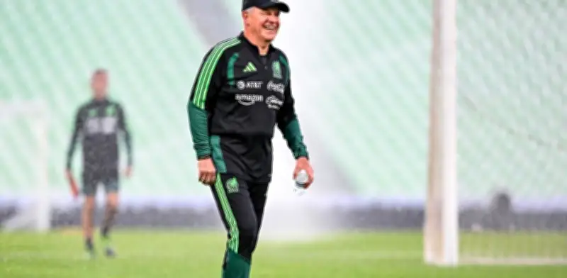 Aguirre defiende concentración de 5 semanas del Tri: 'Es un proyecto, no un capricho'