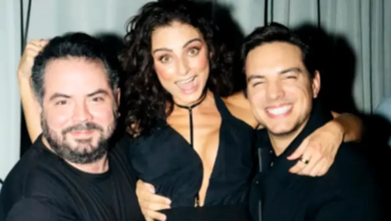 Aislinn Derbez celebra sus 40 años con fiesta soñada en Polanco y karaoke de RBD