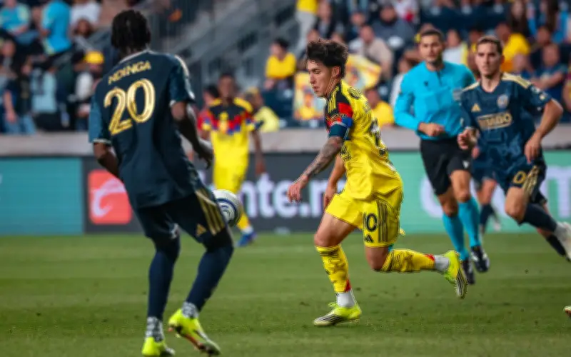 América vence a Philadelphia Union, pero la victoria se opaca por grave lesión de Malagón