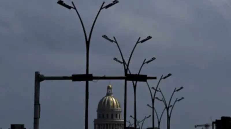 Apagón masivo paraliza a dos tercios de Cuba, incluyendo la capital La Habana