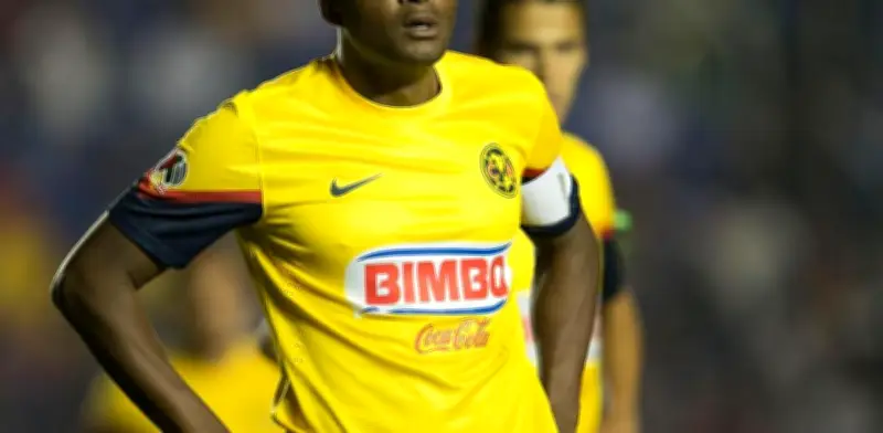 Aquivaldo Mosquera comparece ante la FGR por investigación fiscal del SAT