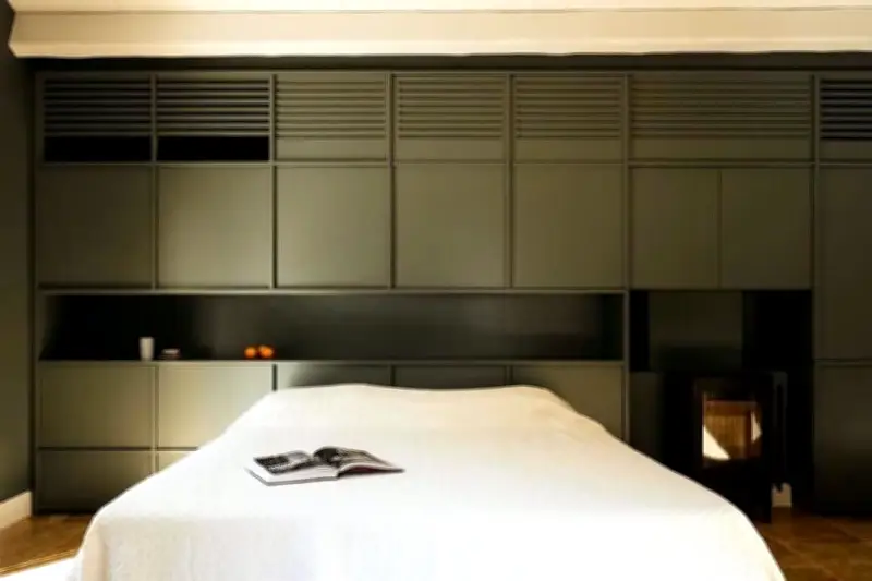 Arquitectura Íntima: Un Jardín Secreto en el Corazón de la Ciudad