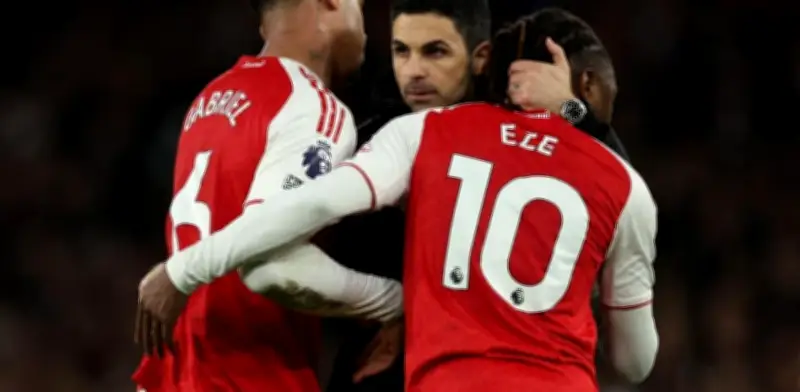 Arsenal vence a Chelsea y se acerca al título de la Premier League 2026