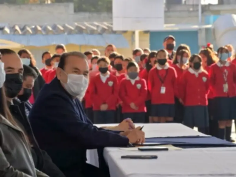 Atizapán de Zaragoza lidera en obras educativas con arcotechos y aulas digitales