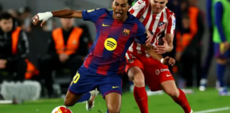 Atlético de Madrid sufre pero clasifica a la Final de la Copa del Rey tras eliminar al Barcelona