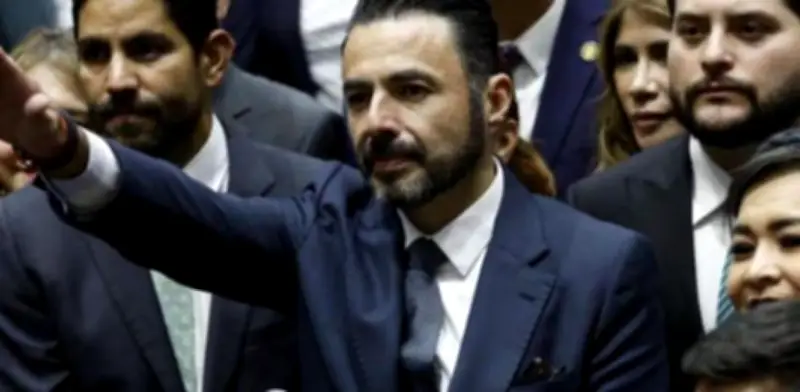 Aureliano Hernández asume Auditoría Superior con promesa de combatir corrupción e impunidad