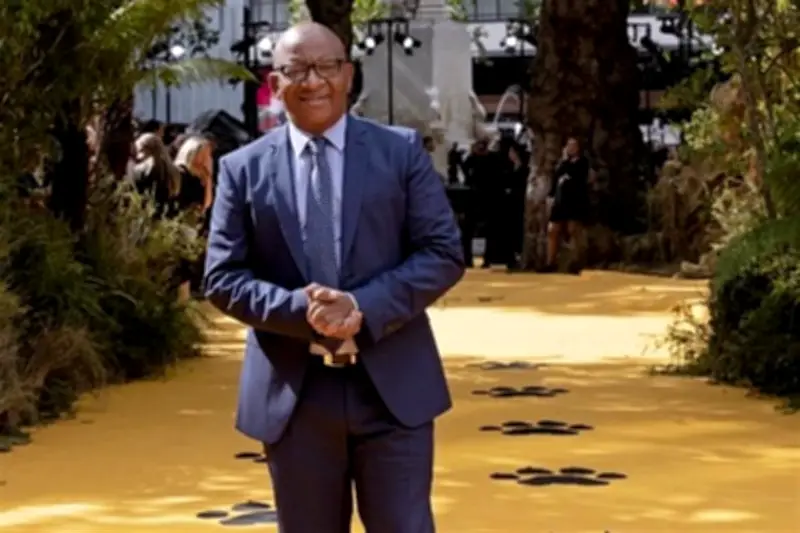 Autor de 'El Rey León' demanda por distorsión de su canción en México