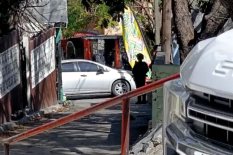 Autoridades decomisan droga en departamento de Infonavit en la Huasteca