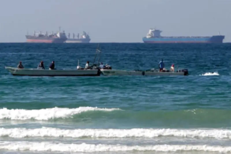 Autoridades desmienten escolta de Marina de EU a petrolero en el Estrecho de Ormuz