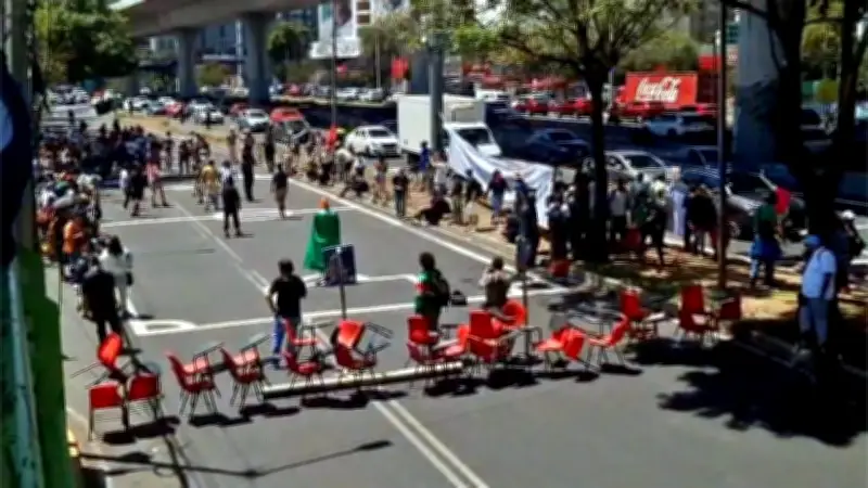 Autoridades Despliegan Retén Antimundialista en Periférico de la CDMX