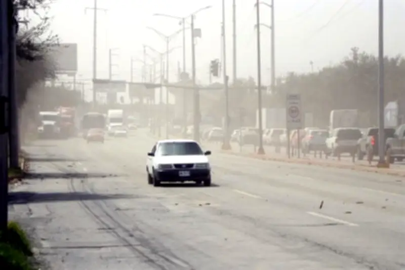 Autoridades Emiten Alerta por Fuertes Vientos en Nuevo León