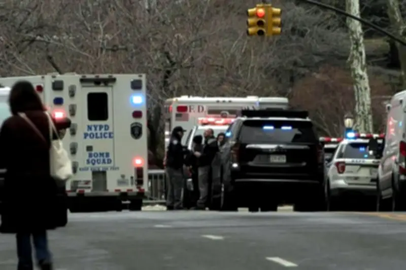 Autoridades investigan incidente con artefacto explosivo en Nueva York