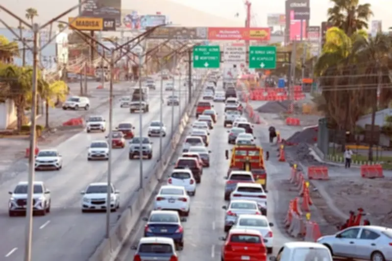 Autoridades prometen liberar la Avenida Miguel Alemán sin fecha concreta