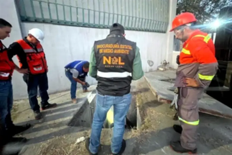 Autoridades suspenden operaciones de 9 empresas en García por contaminación y malos olores