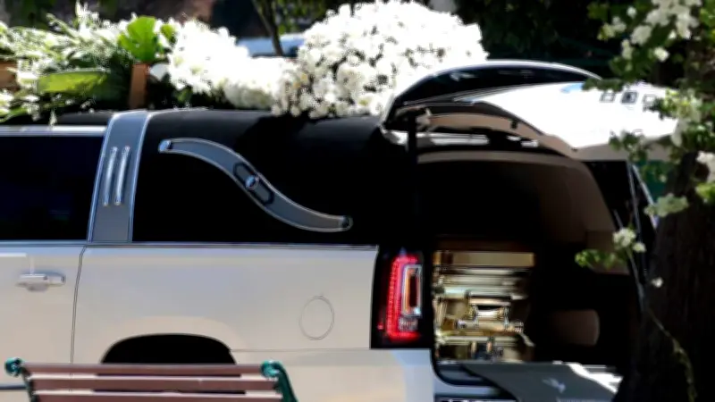 Bajo un fuerte dispositivo militar, así fue el funeral del 'Mencho', exlíder del CJNG