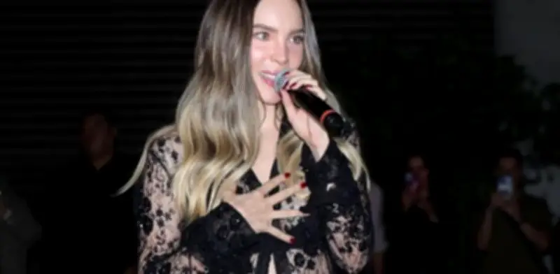 Belinda regresa a México: fans celebran su visita y anticipan canción del Mundial 2026