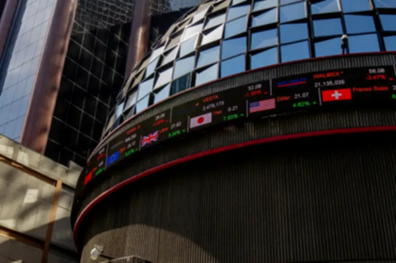 Bolsa Mexicana y Peso Cierran con Fuerte Avance en Jornada Positiva Global