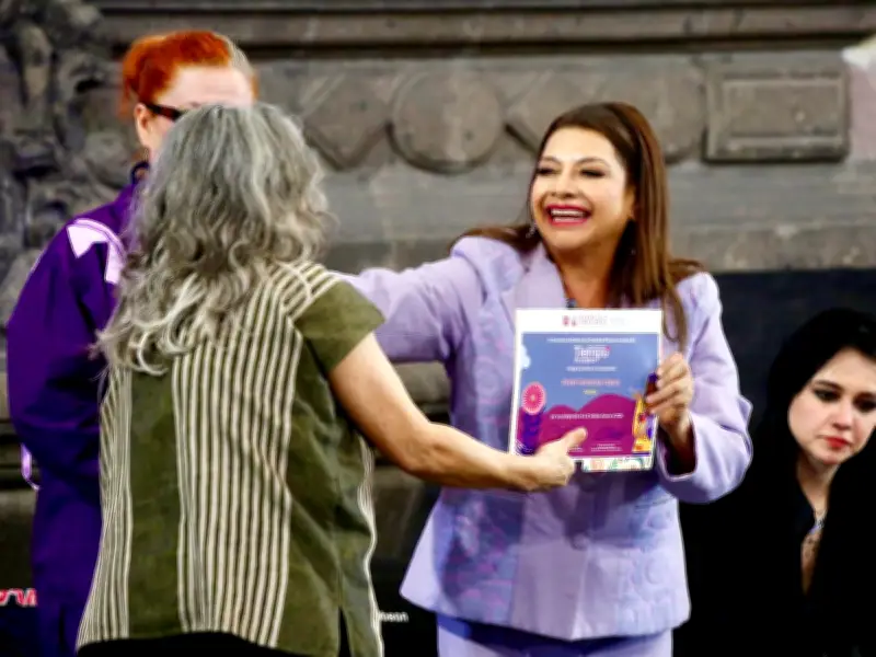 Brugada propone fondo económico y corredores culturales para artistas en CDMX