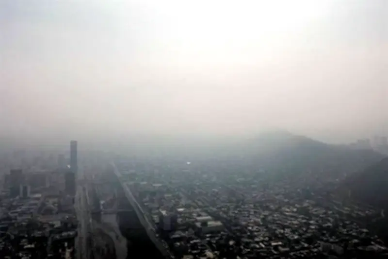 Bruma y contaminación ocultan cerros de la Ciudad de México, afectando visibilidad y salud