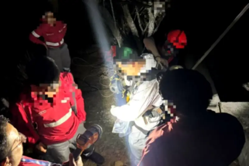 Busca a su hijo plagiado y halla sus restos en una noria en Nuevo León