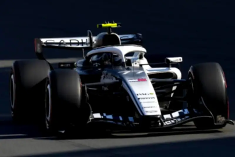 Cadillac se beneficia del parón forzado de abril en la industria automotriz