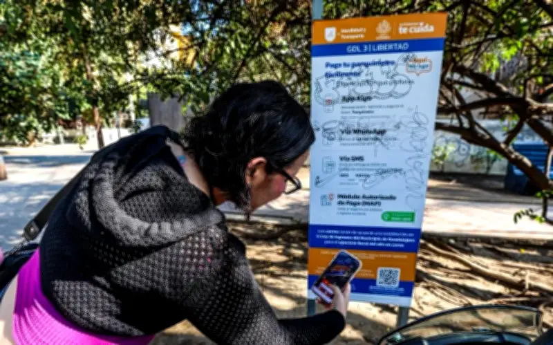 Cambio de App de Parquímetro en Guadalajara Genera Confusión y Críticas en Usuarios