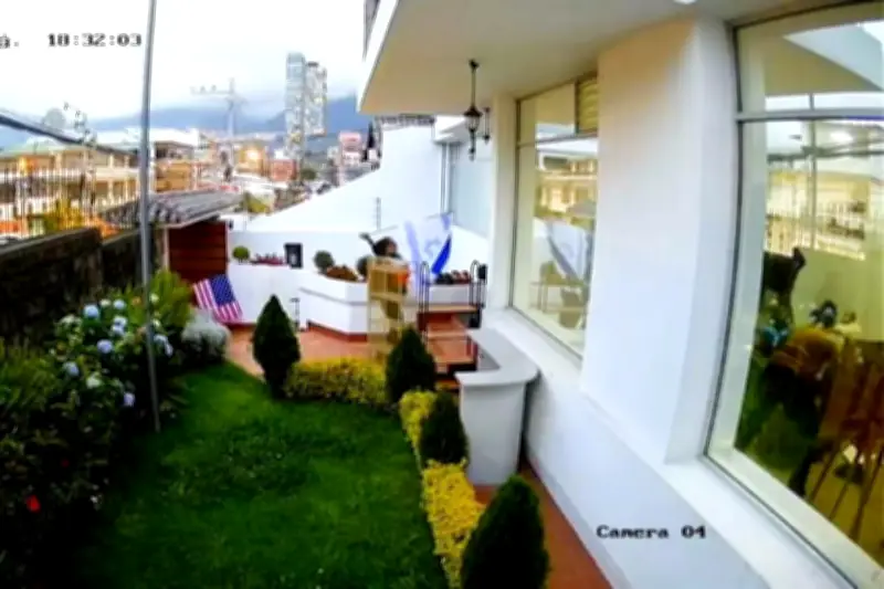 Centro Cultural Iraní en Ecuador Sufre Asalto con Daños y Robo de Obras