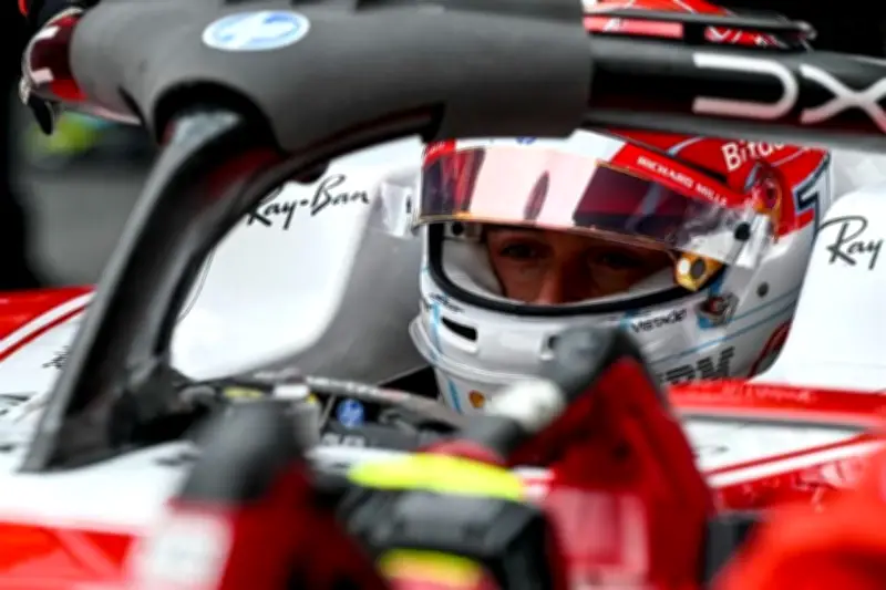 Charles Leclerc enfrenta desafío para adaptar su estilo al nuevo Ferrari SF-26