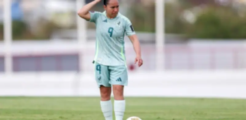 Charlyn Corral exige salario mínimo en Liga MX Femenil para profesionalizar el futbol de mujeres
