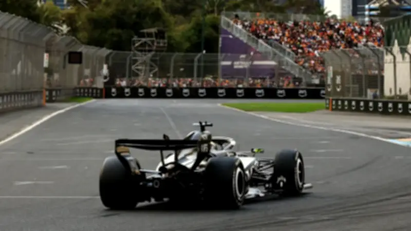 Checo Pérez culmina en puesto 16 su debut con Cadillac en el GP de Australia 2026