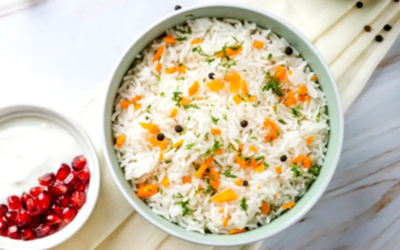 Chef Revela: Caldo de Pollo y Mantequilla Transforman el Arroz Blanco Mexicano