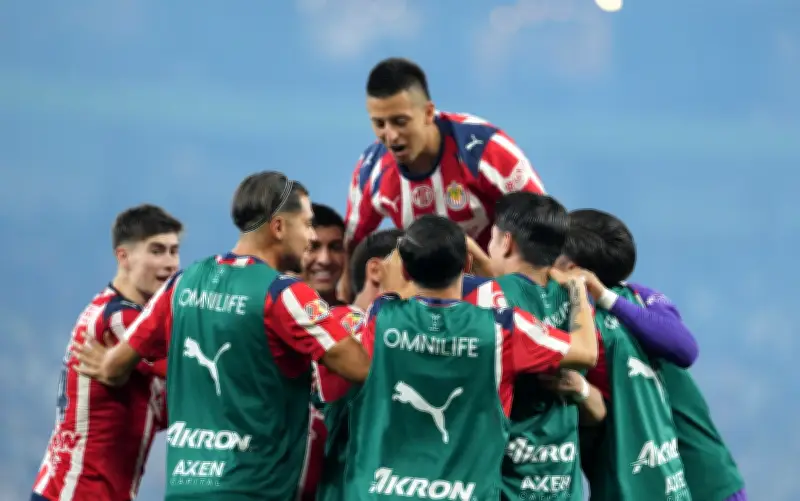 Chivas de Milito a un paso de romper récords históricos en el Clausura 2026