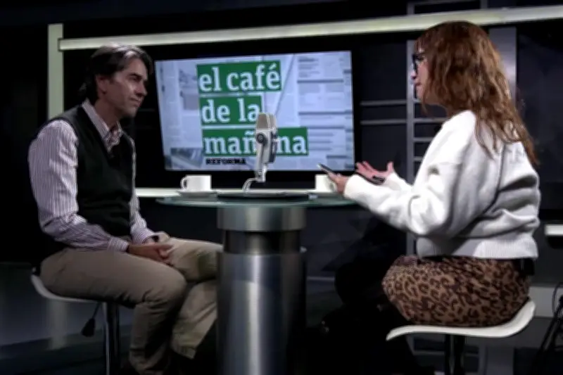 Ciclistas enfrentan retos en Calzada de Tlalpan rumbo al Mundial de Fútbol