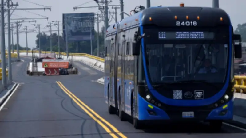 Cierre parcial en autopista México-Puebla por obras del Trolebús Chalco-Santa Martha