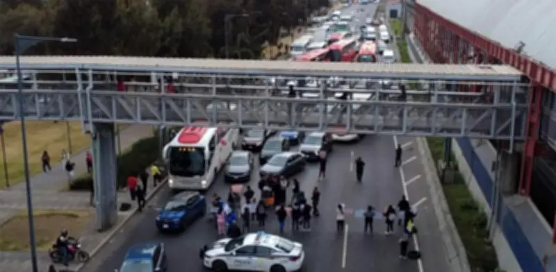 Cinco manifestaciones afectan vialidades de la CDMX este jueves 12 de marzo