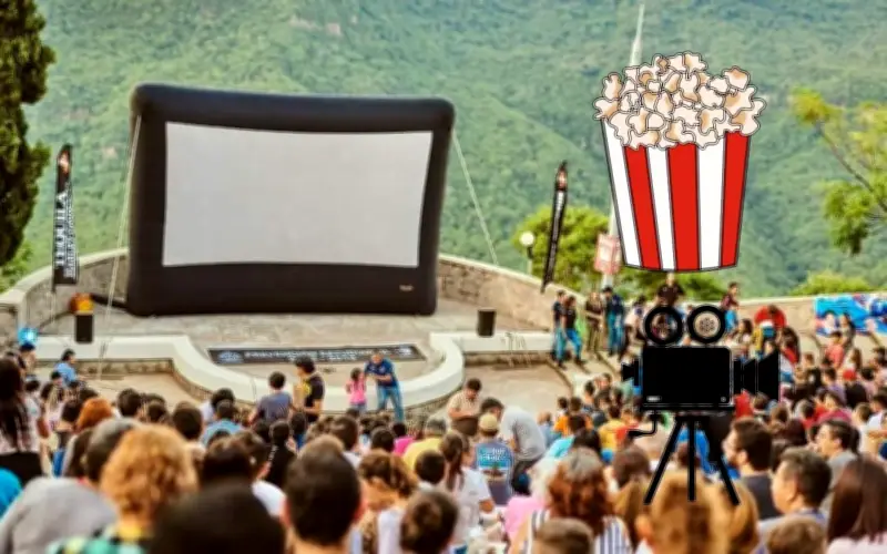 Cine Bajo las Estrellas: Cinemalive Lleva Proyecciones Gratuitas a Parques de Guadalajara