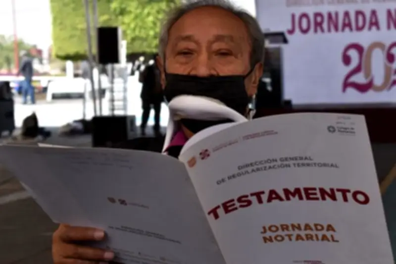 Ciudadanos enfrentan largas esperas y costos por retrasos en jornadas notariales