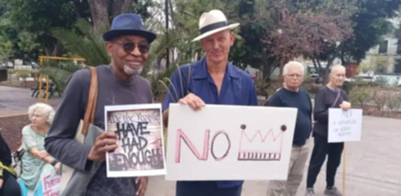 Ciudadanos estadounidenses protestan en Oaxaca contra políticas migratorias de Trump