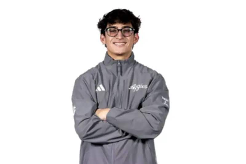 Clavadista regiomontano brilla en la final de la NCAA con destacada actuación