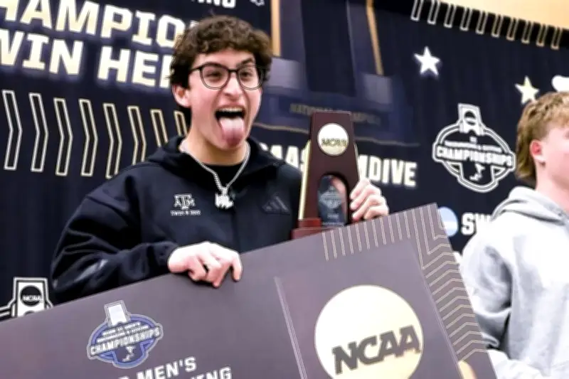 Clavadista regiomontano escribe historia para los Aggies de Texas A&M