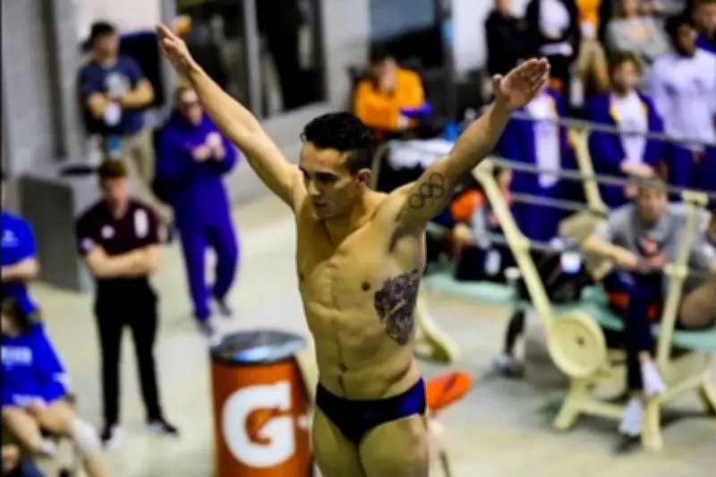 Clavadistas mexicanos reciben becas en EU para impulsar su formación académica y deportiva