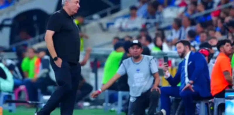 Clásico Regio: La semana decisiva para Domènec Torrent en Rayados